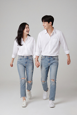 JPG 편집이미지 커플 여자 패션 남자 셔츠 관계 실내 대화 사랑 미소 걷기 의료성형뷰티 편집실사 AI인물포토 AI콘텐츠 감정 상의 모션 표정 말하기 사람 내부 CG 파일형식 AI포토 옷