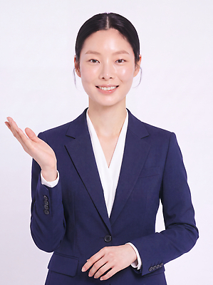 JPG 편집이미지 여자 회의 안내 직장 정장 손짓 사무실 비즈니스우먼 소통 의료성형뷰티 편집실사 AI인물포토 AI콘텐츠 옷 컨셉 회사 비즈니스 모션 사람 직장인 CG 파일형식 AI포토 직업