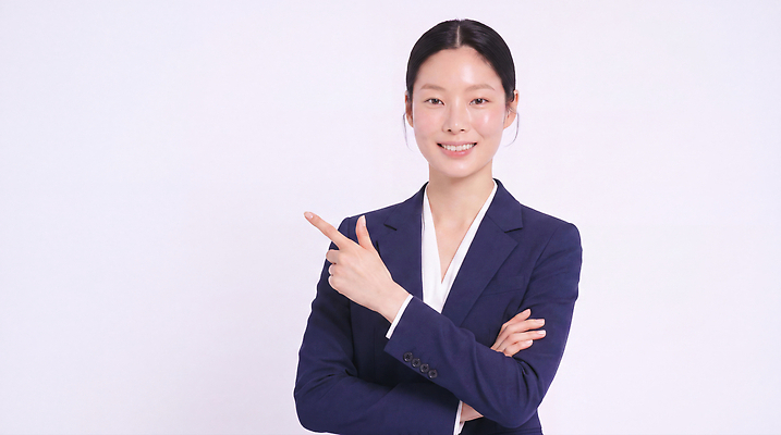 JPG 편집이미지 여자 포즈 손가락 표정 웃음 정장 가리킴 비즈니스우먼 지시 의료성형뷰티 편집실사 AI인물포토 AI콘텐츠 손 옷 비즈니스 모션 사람 손짓 직장인 CG 파일형식 AI포토 직업 신체부위