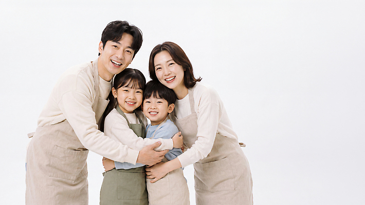 JPG 편집이미지 행복 가족 포옹 함께함 따뜻함 밝음 사랑 미소 부모 촬영 자녀 즐거움 의료성형뷰티 편집실사 AI인물포토 AI콘텐츠 감정 컨셉 관계 안기 표정 CG 파일형식 AI포토 모션