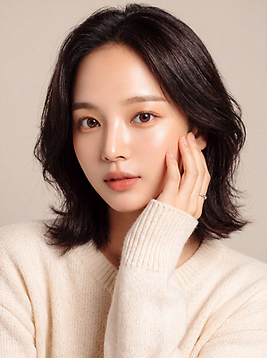 JPG 모델 편집이미지 손 여자 얼굴 포즈 미소 의료성형뷰티 스타일 편집실사 AI인물포토 AI콘텐츠 표정 사람 신체부위 CG 파일형식 AI포토