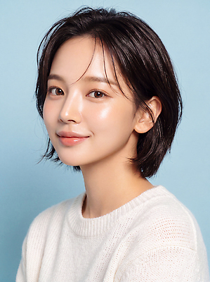 JPG 모델 편집이미지 여자 얼굴 포즈 짧은머리 미소 웃음 머리 니트 의료성형뷰티 스타일 편집실사 AI인물포토 AI콘텐츠 헤어스타일 상의 표정 사람 신체부위 CG 파일형식 AI포토 옷