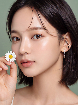JPG 모델 편집이미지 여자 얼굴 포즈 짧은머리 화장 뷰티 머리 데이지 의료성형뷰티 편집실사 AI인물포토 AI콘텐츠 헤어스타일 꽃 사람 신체부위 CG 파일형식 AI포토 식물