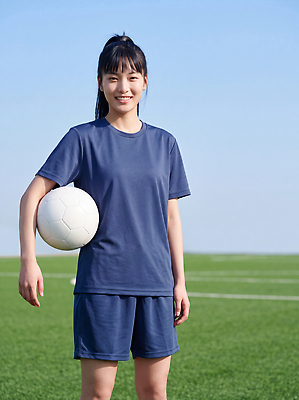 JPG 편집이미지 여자 스포츠 축구공 하늘 협력 웃음 경기 잔디 여름 운동 축구 운동장 축구장 의료성형뷰티 편집실사 AI인물포토 AI콘텐츠 풋살 식물 계절 공 축구용품 스포츠시설 표정 건강 사람 구기 공간 CG 파일형식 AI포토 스포츠용품 시설 오브젝트