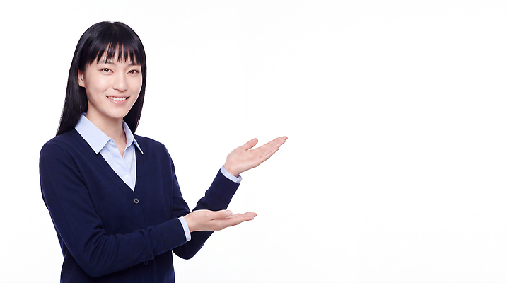 JPG 편집이미지 손 시선 옷 여자 포즈 직장 표정 미소 웃음 흰색 가리킴 어깨 소매 의료성형뷰티 편집실사 AI인물포토 AI콘텐츠 컬러 회사 사람 손짓 신체부위 CG 파일형식 AI포토 비즈니스 모션