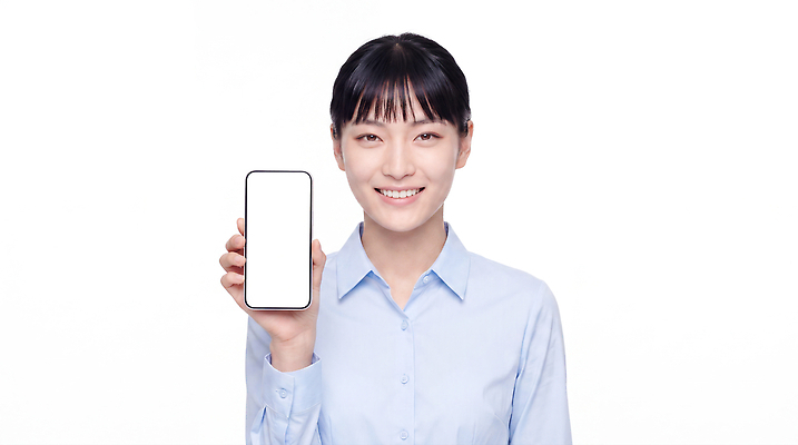 JPG 편집이미지 손 여자 모바일 직장 실내 표정 웃음 사람 일상 스마트폰 흰배경 이미지 소통 의료성형뷰티 편집실사 AI인물포토 AI콘텐츠 컨셉 회사 내부 라이프 신체부위 핸드폰 스마트기기 흰색 CG 파일형식 AI포토 컬러 비즈니스 생활 전자제품