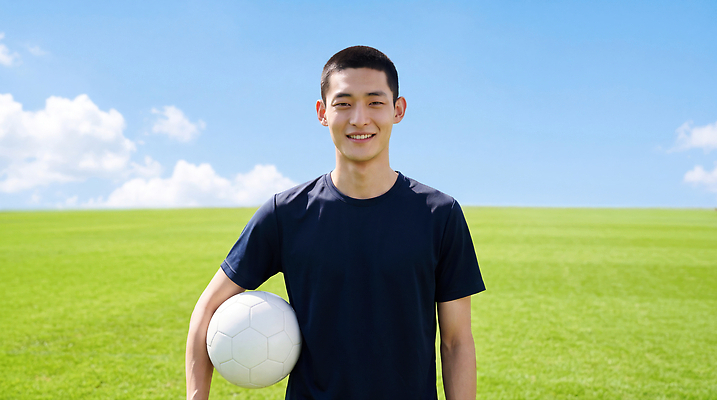 JPG 편집이미지 남자 행복 스포츠 축구공 자연 하늘 축구선수 웃음 여름 친구 운동 의료성형뷰티 편집실사 AI인물포토 계절 감정 공 축구용품 관계 운동선수 표정 건강 사람 축구 CG 생태계 파일형식 AI포토 스포츠용품 구기 AI콘텐츠 오브젝트