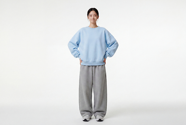JPG 모델 편집이미지 옷 여자 패션 포즈 바지 미소 캐주얼 편안함 의료성형뷰티 스타일 편집실사 AI인물포토 하의 표정 사람 감각 CG 파일형식 AI포토 AI콘텐츠