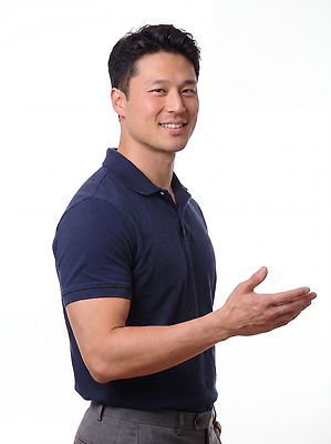 JPG 편집이미지 손 옷 남자 포즈 티셔츠 미소 사람 자신감 물리치료사 의료성형뷰티 스타일 편집실사 AI인물포토 감정 셔츠 표정 신체부위 CG 치료사 파일형식 AI포토 직업 상의 AI콘텐츠