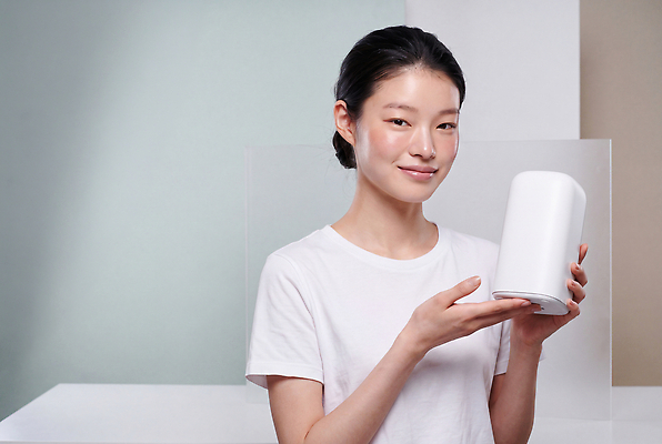 JPG 모델 편집이미지 손 여자 산업 포즈 상품 디자이너 의료성형뷰티 편집실사 AI인물포토 직업 사람 신체부위 CG 파일형식 AI포토 AI콘텐츠