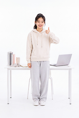 JPG 편집이미지 여자 음료 손짓 일상 책 학습 컴퓨터 긍정 의료성형뷰티 편집실사 AI인물포토 교육 컨셉 모션 사람 라이프 전자제품 CG 파일형식 AI포토 생활 AI콘텐츠