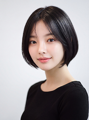 JPG 모델 편집이미지 헤어스타일 옷 여자 짧은머리 표정 머리 검은색 의료성형뷰티 스타일 차분 편집실사 AI인물포토 컬러 컨셉 사람 신체부위 CG 파일형식 AI포토 AI콘텐츠