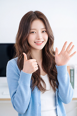 JPG 편집이미지 손 옷 여자 포즈 교실 수업 실내 표정 밝음 웃음 손짓 일상 머리카락 강사 엄지손가락 강의실 카디건 학원 의료성형뷰티 편집실사 AI인물포토 직업 교육 손가락 학교 모션 사람 내부 라이프 신체부위 머리 외투 공간 CG 파일형식 AI포토 상의 생활 AI콘텐츠