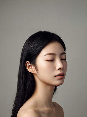 JPG 모델 편집이미지 긴머리 여자 얼굴 머리 눈 우아함 피부 피부관리 스킨케어 의료성형뷰티 편집실사 AI인물포토 헤어스타일 컨셉 사람 신체부위 뷰티 CG 파일형식 AI포토 AI콘텐츠