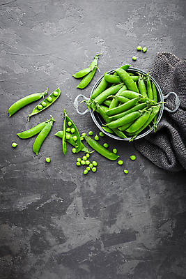 포토 JPG 해외이미지 실내 사람없음 냄비 담기 완두콩 해외202004 해외포토 모션 콩 내부 솥 파일형식