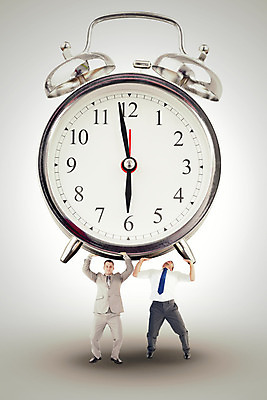 포토 JPG 해외이미지 백인 응시 남자 시계 백그라운드 비즈니스 넥타이 스트레스 서기 성인 두명 컴퓨터그래픽 30대 사무실 디지털 회색 자명종 흰색 표현 잡기 업무 비즈니스맨 자신감 결심 종업원 집중 흰배경 노력 무거움 비네팅 마감 정중 트러블 카피스페이스 해외202004 해외포토 서양인 직업 시선 잡화 감정 컬러 컨셉 모션 촬영기법 사람 그래픽 장년 공백 알람 작업 직장인 무게 파일형식