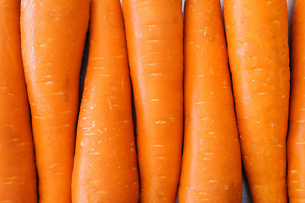 포토 JPG 해외이미지 음식 채소 사람없음 당근 신선 상쾌 유기농 일렬 건강식 해외202004 해외포토 웰빙 감정 뿌리채소 파일형식