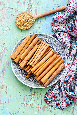 포토 JPG 해외이미지 접시 음식 백그라운드 재료 디저트 건조 요리 사람없음 장식 갈색 주방 조미료 막대기 달콤 가루 향신료 오브젝트 향료 향 시나몬 해외202004 해외포토 식기 컬러 맛 향기 냄새 향미료 파일형식