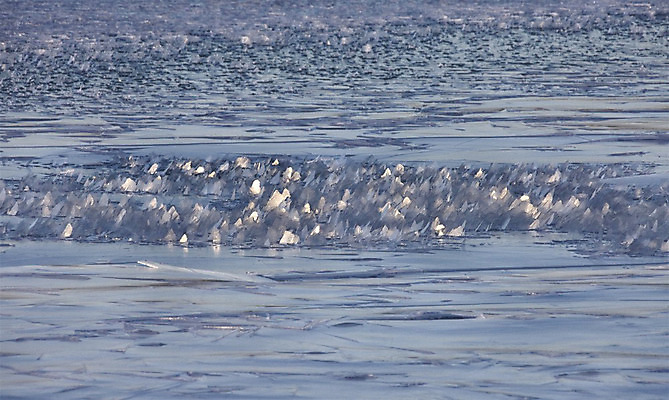 포토 JPG 해외이미지 계절 조각 백그라운드 겨울 패턴 유리 날씨 추상 사람없음 파란색 빛 반짝임 얼음 추위 흰색 투명 눈송이 시원함 크리스탈 질감 서리 폭설 해외202004 해외포토 자연요소 컬러 무늬 모션 재질 눈_날씨 광석 자연재해 파일형식