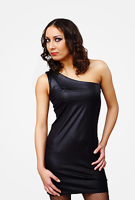 포토 JPG 해외이미지 백인 모델 1 학생 손 응시 여자 행복 얼굴 백그라운드 갈색머리 건강 한명 서기 미소 사람 성인 10대 빛 유행 우주 기쁨 흰색 우아함 시원함 피부 긍정 돌봄 스타일 카피스페이스 해외202004 해외포토 서양인 헤어스타일 시선 감정 컬러 컨셉 모션 청소년 표정 신체부위 공백 파일형식