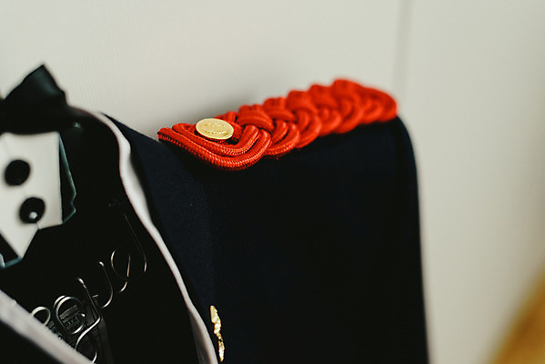 포토 JPG 해외이미지 옷 백그라운드 유니폼 경비 사람없음 초록색 파란색 재킷 코트 수확 직물 거친 황금 대표 천 심볼 묘사 질감 복고 군용 전쟁 육군 병정 명예 구식 보병 장교 전국 캡모자 스타일 치프 해외202004 해외포토 모자_잡화 컬러 농업 군대 안전 외투 보호 파일형식