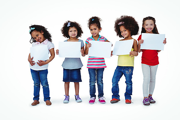 포토 JPG 해외이미지 여자 행복 종이 어린이 포즈 관계 함께함 여러명 스크린 우정 흰색 잡기 순수 동료 보여주기 시트 천진난만 혼혈 정확 해외202004 우호적 해외포토 감정 컬러 다수 컨셉 모션 사람 친구 다문화 파일형식