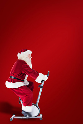 포토 JPG 해외이미지 전신 노년 남자 크리스마스 한명 옆모습 빨간색 산타클로스 운동기구 노인남자한명만 홈트레이닝 해외202004 해외포토 1 기념일 뷰포인트 컬러 사람 성인 운동 헬스 남자한명만 노인남자만 파일형식