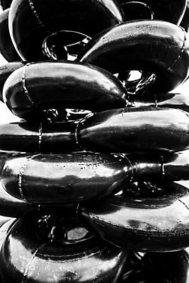 포토 JPG 해외이미지 디자인 포스터 백그라운드 패턴 곡선 벽지 추상 잉크 흑백 미술 사람없음 그래픽 장식 빛 금속 검은색 어둠 회색 수확 안개 덮개 흰색 붓 바 원형 그물 인쇄 질감 복고 정사각형 봉 기하학 구식 옛날 타격 스타일 해외202004 해외포토 도형 선 컬러 무늬 농업 모션 재질 날씨 문화예술 촬영기법 뚜껑 파일형식