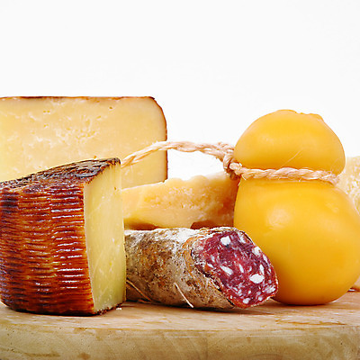 포토 JPG 해외이미지 전통 음식 조각 백그라운드 다이어트 치즈 건강 요리 사람없음 이탈리아 흰색 그룹 상품 자르기 지역 모음 내추럴 수유 오리지널 정교 맛있는 해외202004 해외포토 유럽 컬러 모션 유제품 파일형식