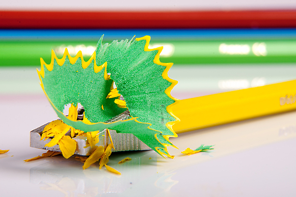 포토 JPG 해외이미지 분홍색 백그라운드 색연필 미술 사람없음 목재 빨간색 초록색 파란색 컬러풀 갈색 노란색 보라색 오브젝트 날카로움 스펙트럼 해외202004 해외포토 나무 컬러 재료 문화예술 학용품 파일형식