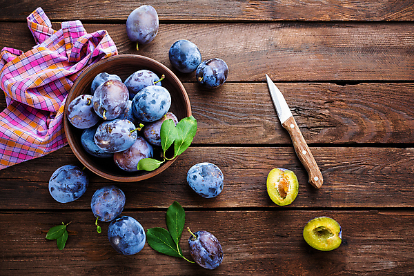 포토 JPG 해외이미지 열매 음식 백그라운드 잎 농업 다이어트 과일 재료 자연 탁자 디저트 건강 사람없음 목재 빨간색 초록색 파란색 보라색 수확 신선 그룹 달콤 정상 유기농 날것 자두 내추럴 숙성 채식주의자 맛있는 해외202004 해외포토 나무 식물 웰빙 산업 컬러 가구 맛 생태계 채식 파일형식