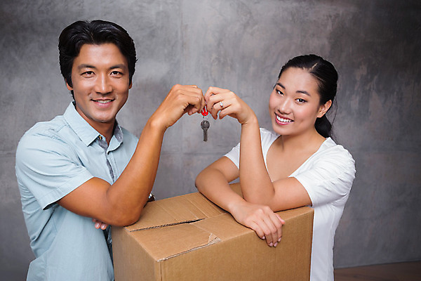 포토 JPG 해외이미지 라이프스타일 커플 응시 여자 남자 행복 티셔츠 가정 모션 열쇠 새로움 아파트 주택 함께함 실내 동양인 성인 두명 30대 상자 기댐 잡기 해외202004 해외포토 시선 감정 컨셉 셔츠 관계 사람 인종 내부 건물 생활 장년 파일형식