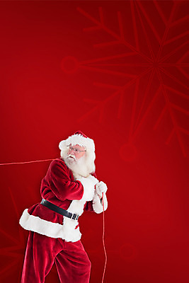 포토 JPG 해외이미지 노년 남자 밧줄 크리스마스 한명 상반신 옆모습 빨간색 산타클로스 당기기 노인남자한명만 해외202004 해외포토 1 기념일 줄 뷰포인트 컬러 모션 사람 성인 남자한명만 노인남자만 파일형식