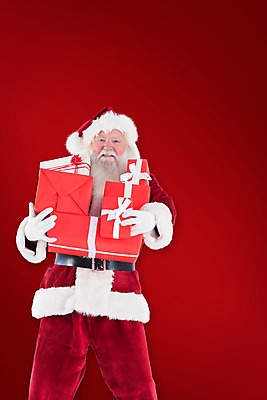 포토 JPG 해외이미지 노년 남자 크리스마스 한명 들기 상반신 앞모습 빨간색 선물상자 산타클로스 노인남자한명만 해외202004 해외포토 1 기념일 뷰포인트 컬러 모션 선물 사람 성인 상자 남자한명만 노인남자만 파일형식