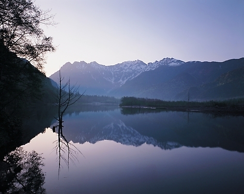 포토 JPG 주간 호수 백그라운드 자연 산 풍경 사람없음 야외 강 국내포토 자연요소 생태계 파일형식