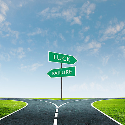 포토 JPG 해외이미지 도로 길 여행 컨셉 십자가 가이드 자국 하늘 사람없음 초록색 공백 도전 업무 표지판 행운 실패 선택 오솔길 교차로 사인 회전 도로표지판 만들기 전략 루트 방법 해외202004 해외포토 직업 컬러 교통시설 모션 알림판 작업 좌절 파일형식