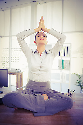 포토 JPG 해외이미지 여자 셔츠 생각 넥타이 휴식 실내 한명 사람 앉기 20대 성인 노트북 눈감음 침묵 비즈니스맨 동료 직원 성인여자한명만 해외202004 해외포토 1 잡화 남자 컨셉 상의 비즈니스 관계 모션 청년 내부 전자제품 소리 직장인 여자한명만 성인여자만 파일형식