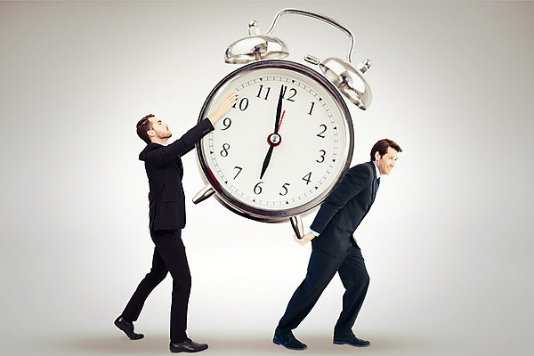 포토 JPG 해외이미지 백인 남자 행복 시계 백그라운드 비즈니스 넥타이 갈색머리 서기 20대 성인 두명 30대 파란색 빛 회색 자명종 흰색 잡기 비즈니스맨 흰배경 노력 마감 카피스페이스 해외202004 해외포토 서양인 헤어스타일 잡화 감정 컬러 모션 사람 청년 장년 공백 알람 직장인 파일형식