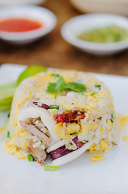 포토 JPG 해외이미지 접시 음식 채소 태국 밥 양파 새우 요리 동양인 사람없음 식사 중국 튀김 해산물 오징어 점심식사 해외202004 해외포토 식기 아시아 연체동물 갑각류 인종 수중동물 파일형식