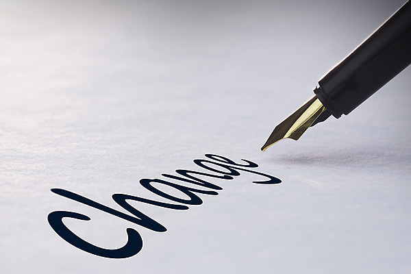 포토 JPG 해외이미지 종이 텍스트 사람없음 단어 만년필 성장 기록 변화 페이지 진행 개발 유행어 해외202004 해외포토 문자 컨셉 펜 유행 파일형식