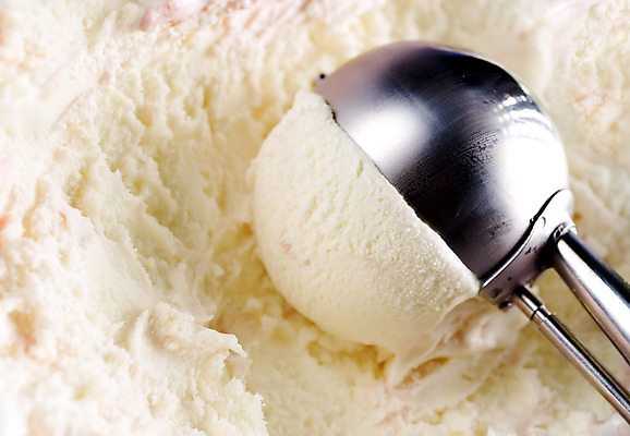 포토 JPG 해외이미지 음식 딸기 아이스크림 디저트 사람없음 노란색 냉동 흰색 달콤 크림 바닐라 맛있는 해외202004 해외포토 컬러 과일 맛 파일형식