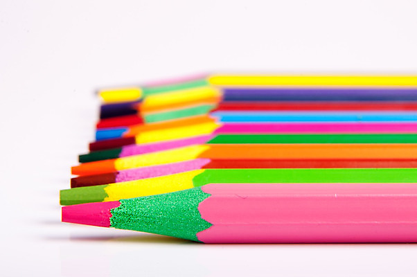 포토 JPG 해외이미지 분홍색 백그라운드 색연필 미술 사람없음 목재 빨간색 초록색 파란색 컬러풀 갈색 노란색 보라색 오브젝트 날카로움 스펙트럼 해외202004 해외포토 나무 컬러 재료 문화예술 학용품 파일형식