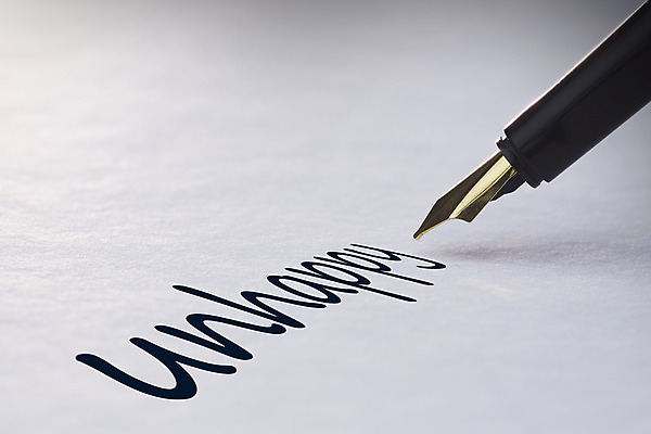 포토 JPG 해외이미지 종이 텍스트 사람없음 단어 만년필 슬픔 기록 페이지 유행어 해외202004 해외포토 문자 감정 펜 유행 파일형식