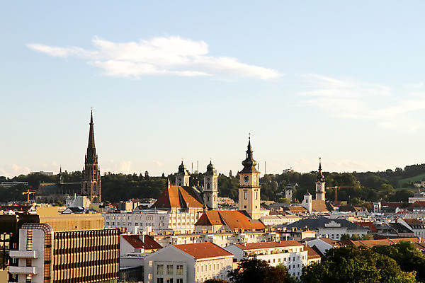포토 JPG 해외이미지 유럽 건축양식 하늘 파노라마 사람없음 건물 파란색 교회 일출 탑 어둠 황혼 일몰 도시 오스트리아 도심 타운 해외202004 해외포토 건축물 건축 나라 컬러 종교건축 촬영기법 노을 파일형식