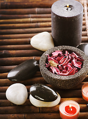 포토 JPG 해외이미지 꽃잎 꽃 백그라운드 컨셉 사람없음 빨간색 빛 쌓기 검은색 스파 회색 마사지 테라피 해외202004 해외포토 식물 컬러 모션 뷰티 파일형식