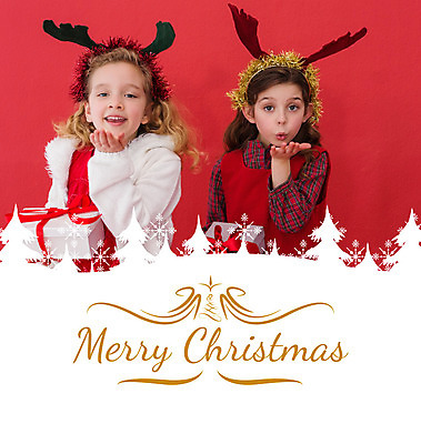 포토 JPG 해외이미지 백인 디자인 여자 행복 어린이 크리스마스장식 크리스마스 겨울 가족 크리스마스카드 키스 함께함 뿔 선물 사랑 두명 장식 축제 우정 축하 머리띠 눈송이 불기 국경 해외202004 해외포토 서양인 계절 기념일 감정 컨셉 장신구 관계 모션 카드_감사 눈_날씨 사람 친구 애정표현 파일형식