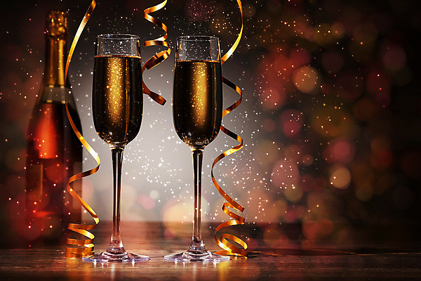 포토 JPG 해외이미지 디자인 기념일 행복 리본 음료 백그라운드 크리스마스 겨울 검은배경 새로움 기념 선물 사랑 사람없음 빛 상자 파티 축제 낭만 축하 알코올 샴페인 샴페인잔 해외202004 해외포토 계절 감정 컨셉 술잔 주류 이벤트 검은색 파일형식