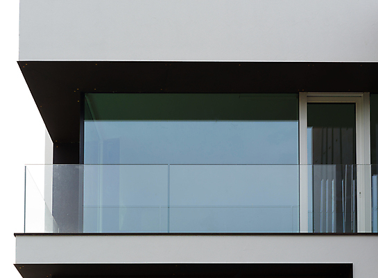 포토 JPG 해외이미지 백그라운드 유리 바닥 주택 사람없음 건물 문 상점 발코니 흰색 해외202004 해외포토 건축물 컬러 재질 파일형식