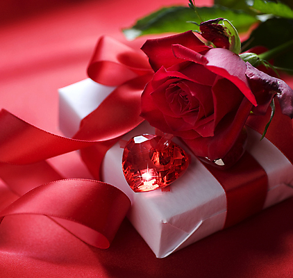 포토 JPG 해외이미지 1 디자인 커플 꽃 리본 파도 결혼 백그라운드 컨셉 데이트 결혼식 휴가 아이디어 발렌타인데이 선물 사랑 미술 이벤트 사람없음 빨간색 상자 장미 보라색 놀람 낭만 흰색 하트 축하 인사 날짜 성자 작음 실크 천 심볼 활 열정 S 제안 스타일 해외202004 해외포토 모양 식물 알파벳 감정 종교 바다 컬러 관계 데이이벤트 문화예술 표정 직물 예절 크기 파일형식