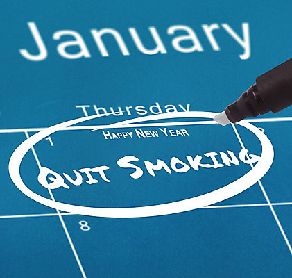 포토 JPG 해외이미지 텍스트 표시 문구용품 잉크 사람없음 빨간색 파란색 펜 검은색 달력 기록 원형 날짜 그림 해피뉴이어 1월 월 해외202004 해외포토 도형 컬러 필기구 새해인사 오브젝트 파일형식